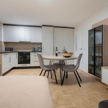 Modern Apartment, Full Kitchen, For 6 グムンデン エクステリア 写真